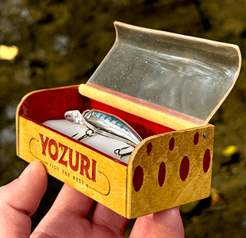 YO-ZURI fishing lure packaging design